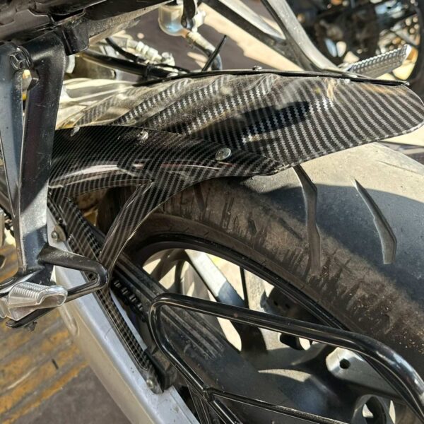 Second image of Shark fin Rear Fender For r15 v4/M/V3/MT15 carbon dip